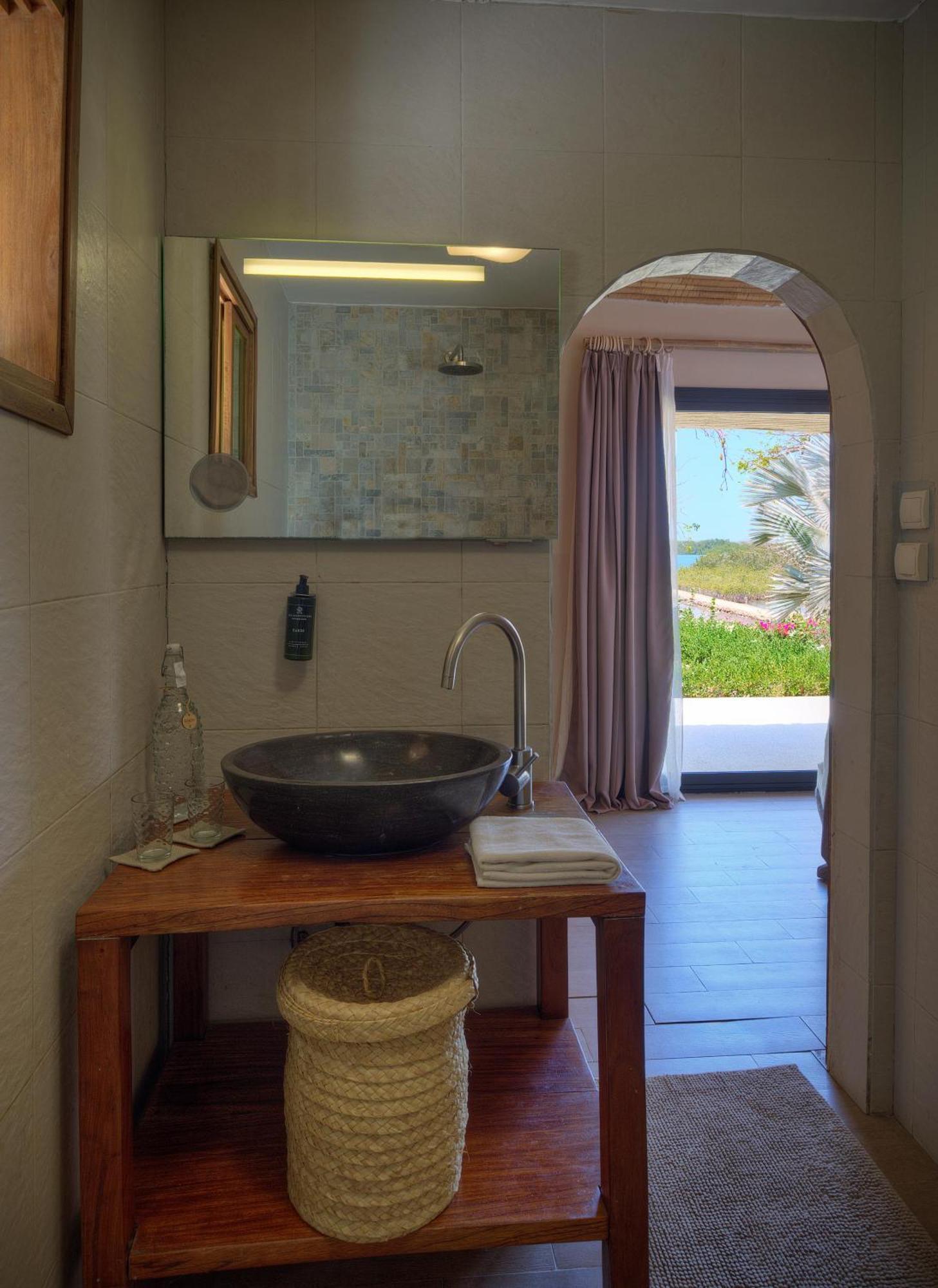 Les Paletuviers Hotell Toubakouta Rum bild
